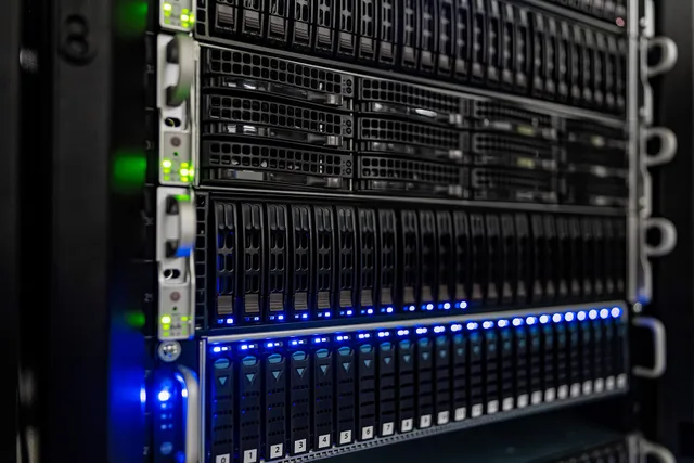 Server racks at the NOIRLab Headquarters Computer Server Room in Tucson, Arizona. Decentralized networks list: signal versus noise