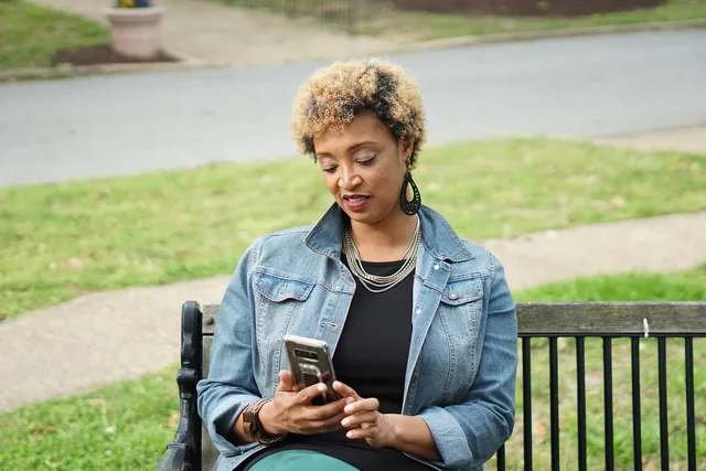 conversation, phone, call, smartphone, communication, mobile, talking, contact, talk, cellphone, telephone, technology, message, chat, communicate, connection, cellular, modern, woman, black woman, ethnic, female, person, typing, business. How messaging platforms lock you in, and how to move