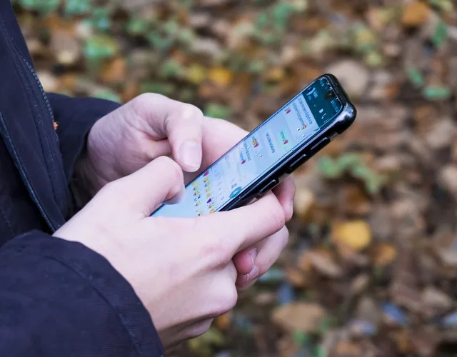 samsung, smartphone, mobile, communication, android, technology, contact, lifestyle, whatsapp, whatsapp, whatsapp, whatsapp, whatsapp, whatsapp. How to check messaging platforms facts in three sets