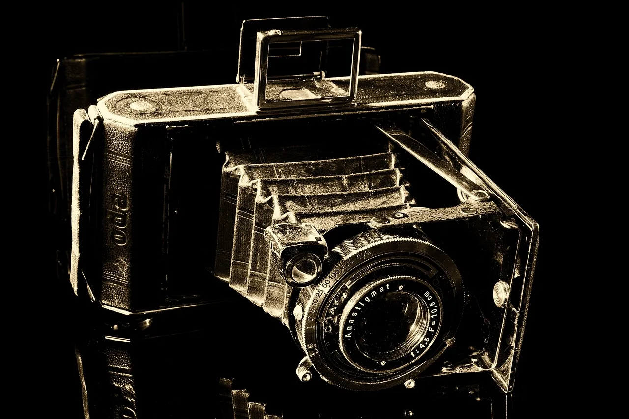 camera, balgenkamera, old, nostalgic, nostalgia, rangefinder camera, viewfinder, pictures, photo, taking photos, sepia coloured, reflection, reflections, anastigmat, aperture ring, self timer, roll film, rollfilm camera, old movie, black-and-white, camera, camera, camera, camera, camera. Photo platforms for the careful reader in 2027