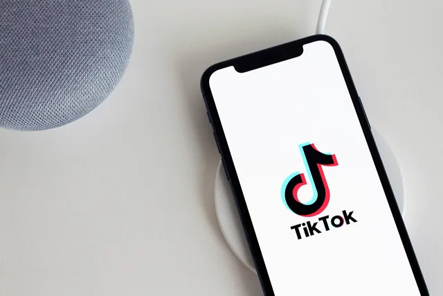 tiktok, app, iphone, phone, social media, the iphone 11, smartphone, technology, tiktok, tiktok, tiktok, tiktok, tiktok. How to make platform comparisons that hold up